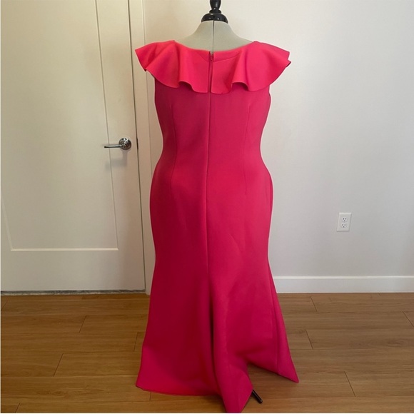 Badgley Mischka | 22 | Gown - Picture 2 of 4